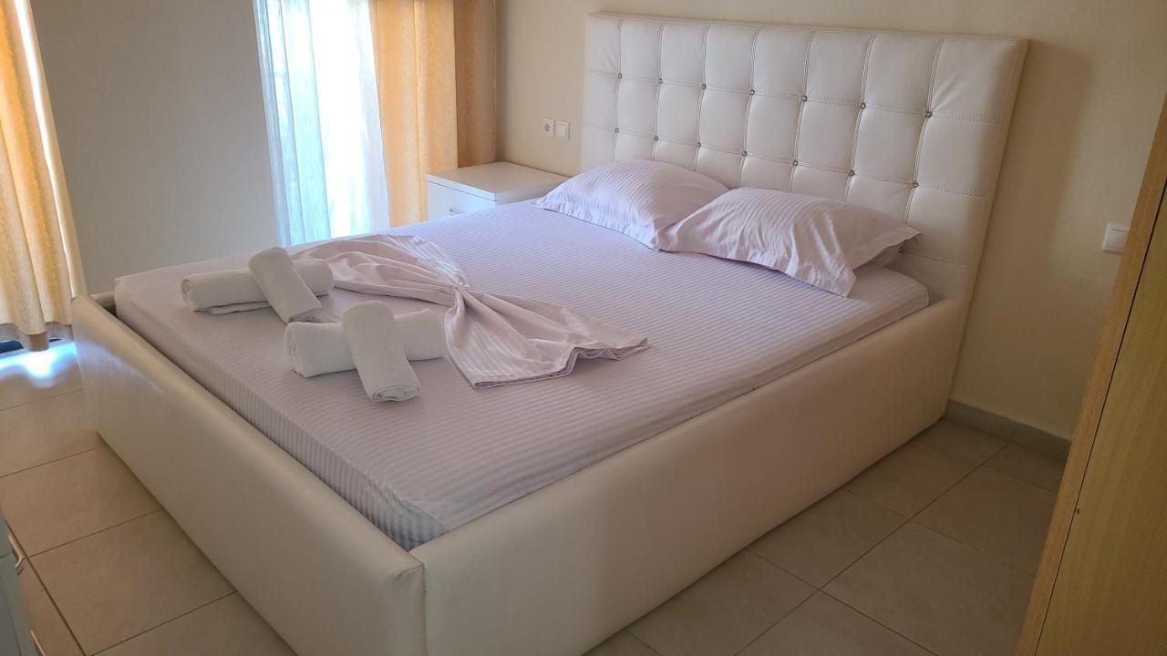 Marinela Apartment Tirana Eksteriør billede